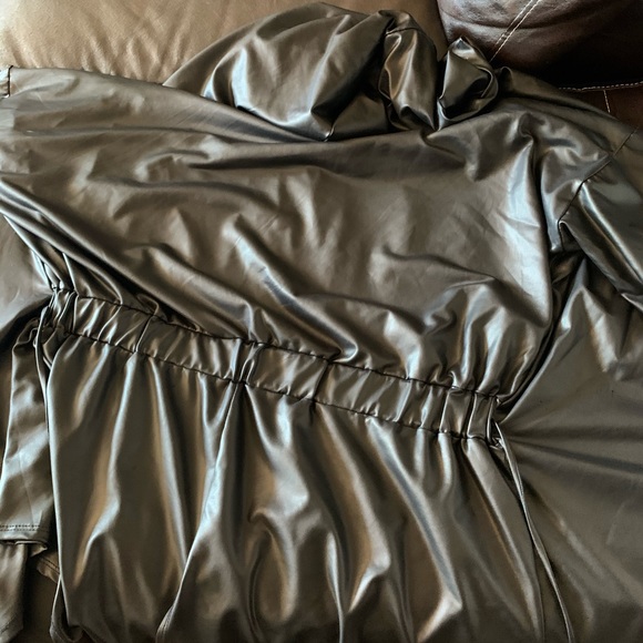 Jacket - Picture 2 of 2